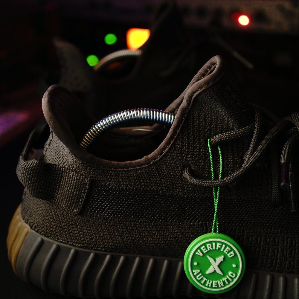 adidas Yeezy Boost 350 V2 Cinder